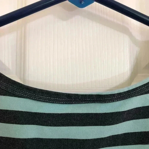 DKNY  Blue Striped Tank Top Size Small - Picture 12 of 12